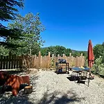 Avec Piscine A Jean Du Gard, Les Ecuries De La Magdelaine * Saint-Jean-du-Gard