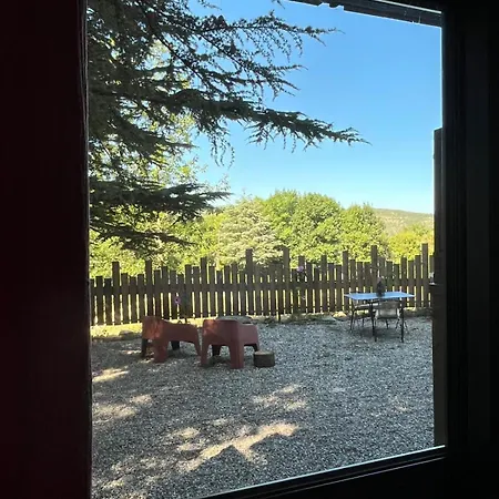 Avec Piscine A Jean Du Gard, Les Ecuries De La Magdelaine *