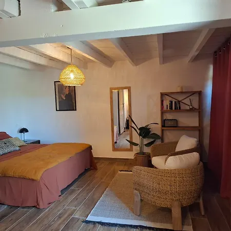 Casa vacanze Avec Piscine à Jean Du Gard, Les Ecuries De La Magdelaine