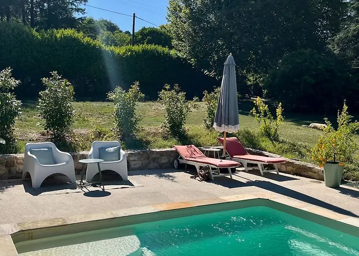 Avec Piscine A Jean Du Gard, Les Ecuries De La Magdelaine * Saint-Jean-du-Gard